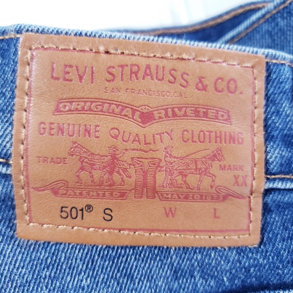 Levi's 501 Skinny Jeans Button Fly Dark Wash Women's Size 24 /30 - Picture 9 of 14